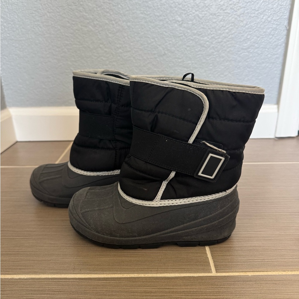 Cat & Jack Toddler Dane Winter Boots - Black and Gray